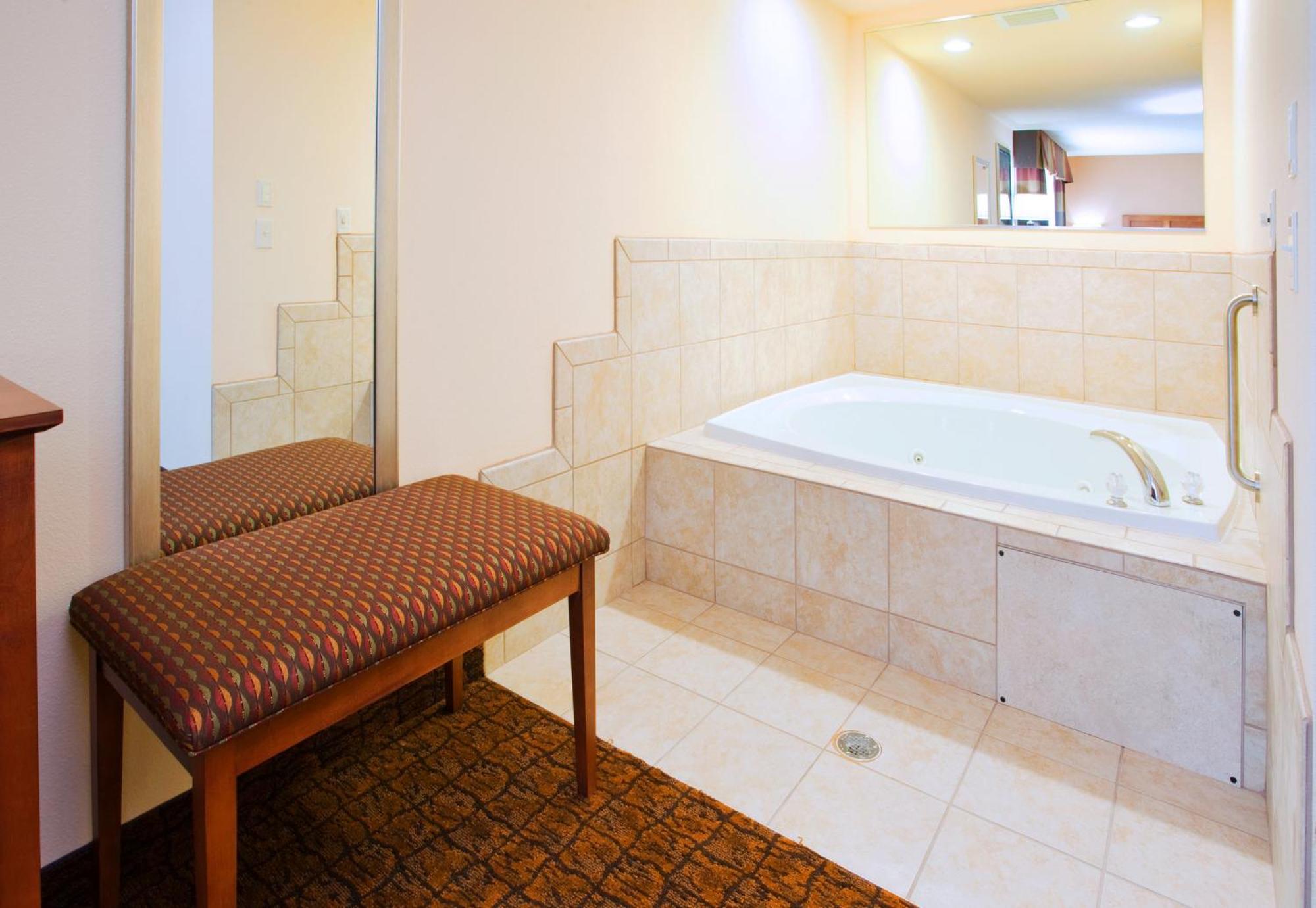 Holiday Inn Express Hotel & Suites Mount Airy By Ihg Luaran gambar
